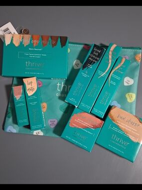 Thrive Causemetics Makeup Bag Bundle